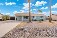 サンフィット ドリームズ スーパースティション・ゲートウェイ・ウェスト周辺のホテル