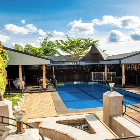 Netluna Villa Hotel & Tours