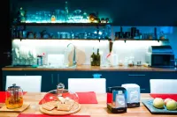 Korte Hotel Sleeps 14 with Courtyard