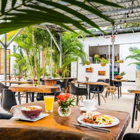 In the Shade Hotel - Coworking - 300Mbit - Adults Only