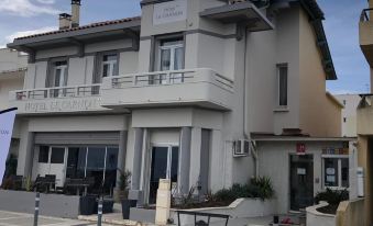 Hôtel le Carnon