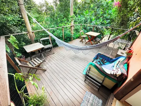 Quintal do Contêiner em Manguinhos Отели в г. Manguinhos