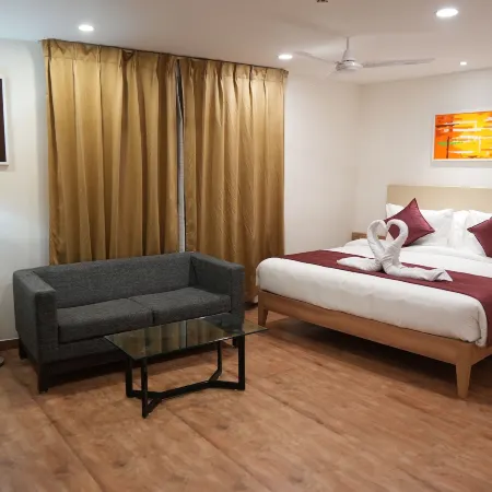 Oasis Suites