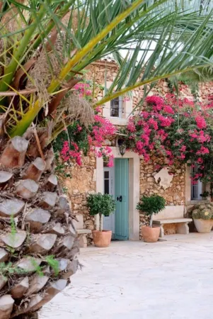 Finca Hotel Rural Es Turó Отели в г. Colonia de Sant Jordi