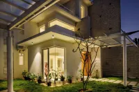 Golf View Home by Stayjadelawnprojector Hotel di Krishnagiri