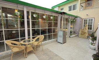 Bummy's by Vyaana Retreats