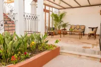 El Jardin de Su Merced B&B Hotels in Sucre