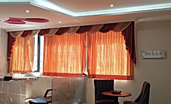 Hostal Kapital City