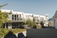 Blue Peaks Apartments Các khách sạn gần the Helicopter Line queenstown