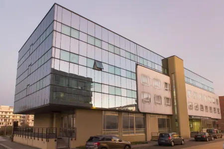 Hôtel les Gens de Mer Dunkerque by Popinns Отели рядом с достопримечательностью «Bio-Topia Fort-Mardyck - Dunkerque»