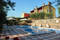 Tenuta Fortelongo Hotels in Colceresa