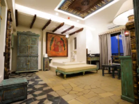 基納拉鄉村旅館 Karla Caves附近的飯店