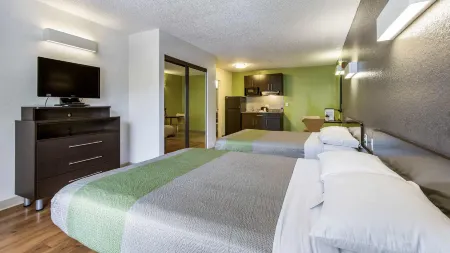 Studio 6 Coral Springs, FL - Fort  Lauderdale Отели рядом с достопримечательностью «Парк Орчид»