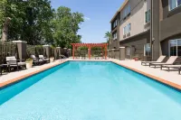 La Quinta Inn & Suites by Wyndham-Brookshire-West Katy Hotel a Simonton