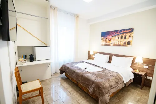 Vitti's home Verona 5 - 2-Star
