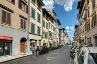 Mamo Florence - Dimora Ognissanti Apartment