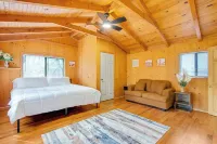 Sunset Ridge @ Trailhead Cabins Hotels in Monteagle