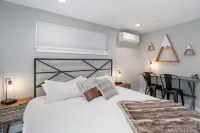 Downtown Studio Apartment in Eugene’s Heart! - Apartments