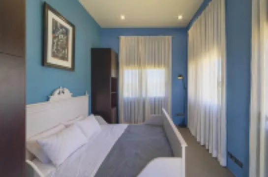 Villa Sfedami with Private Pool and Children Safet