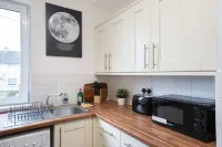 2 Bedroom Apartment-Free Parking Hôtels à : Wishaw