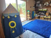 Spacious 3 bedroom house, close to Oakland, San Francisco, & San Jose.