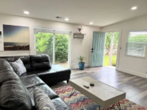 The Bluff House~Upgraded & Close to Town Hotels in McKinleyville