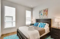 Luxury Home w/ Rooftop Patio - 7 Minutes to Downtown Hotels in Berry Hill