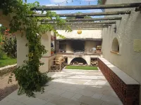 Grand Gite "les Oliviers" Hotels near Etoile Verte Basket