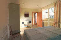Nicely furnished and quiet apartment for 1 to 4 people. - 2-Star