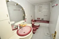 Cosmo Room 1 Seaside Retreat Monemvasia Castle فنادق في غيفيرا