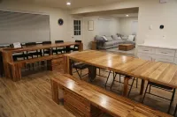 Swan Creek Haven - pickleball court!  2mi from Marina!  7 bed 4 bath sleep 32