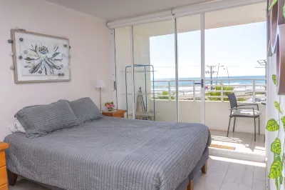 "Live life to the fullest with an ocean view Các khách sạn ở 