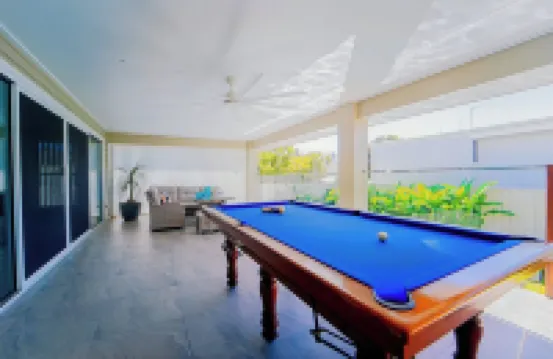 Palm Beach Cinema House - Entertainers Delight