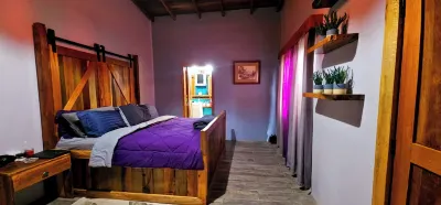 THE RUINS-NEW Charming 1-BR house-Onsite Untouched Mayan Ruin-Organic Garden