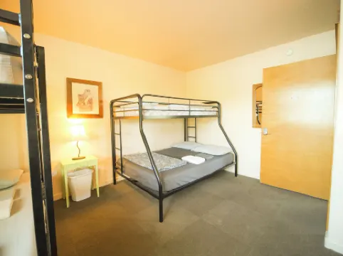 Ashland Commons Hostel