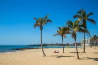 Casa Juana 50 meters from Playa del Reducto and Wifi