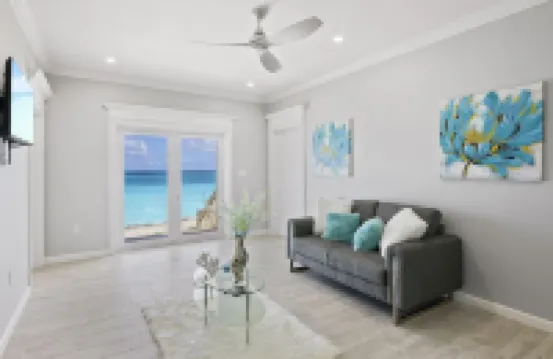 Serene and Tranquil ocean view cottage w/hot tub and vehicle