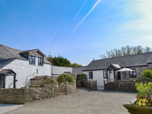 2 Bed, Dog Friendly Cottage, on Bodmin Moor, Cornwal, Delphy Cottage