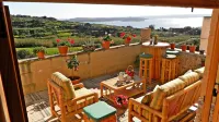 Great Location: FREE Gozo transfers, WIFI, Bicycles & BBQ  – NO Car required!
