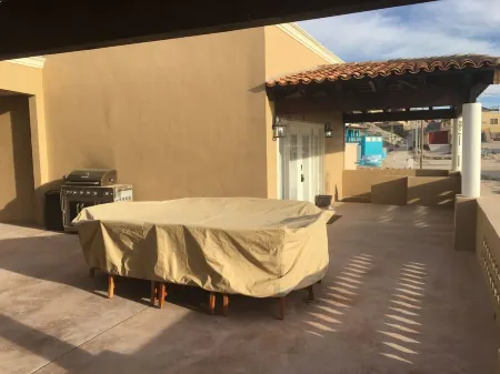 Beautiful Upper Level Condo Two Bedroom, Two 1/2 Bath Unit. Отели в г. Rocky Point