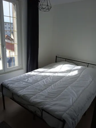 Charming Mersoise house 7 minutes walk from the beach with private covered parking Отели в г. Мер-ле-Бен