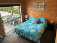 Rowlys Resort<br>Back Bach suitable for family of 4 or 2 couples