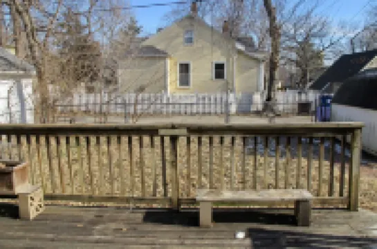 Historic Old West Lawrence - Minutes to beautiful Mass St, KU, Sports Pavillion
