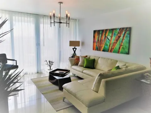 GORGEOUS 2BD/2 BATH ON THE BEACH! DESIGNER APT.LUX! BEST LOCATION.