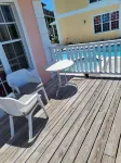 3Bed 3Bath Centrally Located Villa w/Pool & Deck 5 mins from Beach & Stores