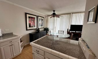 Oceanfront 2BD 2BA Sugar Beach - 0220912000lldoni9DBEB R 339 206 R5 D