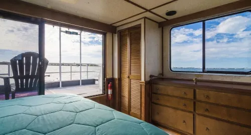 Happy’s Houseboat Key West