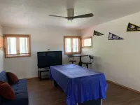 Lovely Lake Winnebago beachfront home, EAA, Packers, water activities, skiing