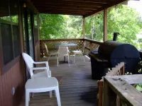 Windchimes Cabin-Seasonal View of Ouachita River