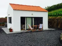 Elegant studio (V0) with garden and infinity views Hotel a Horta